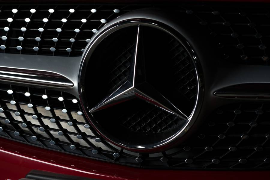 Η Mercedes-Benz θα χρησιμοποιήσει ανθρωποειδή ρομπότ στην παραγωγή της