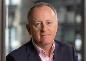 Lloyd’s CEO John Neal to leave in 2025