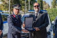 Νικόλας Πατέρας: Δωρεά 5 υβριδικών οχημάτων στην Ελληνική Αστυνομία