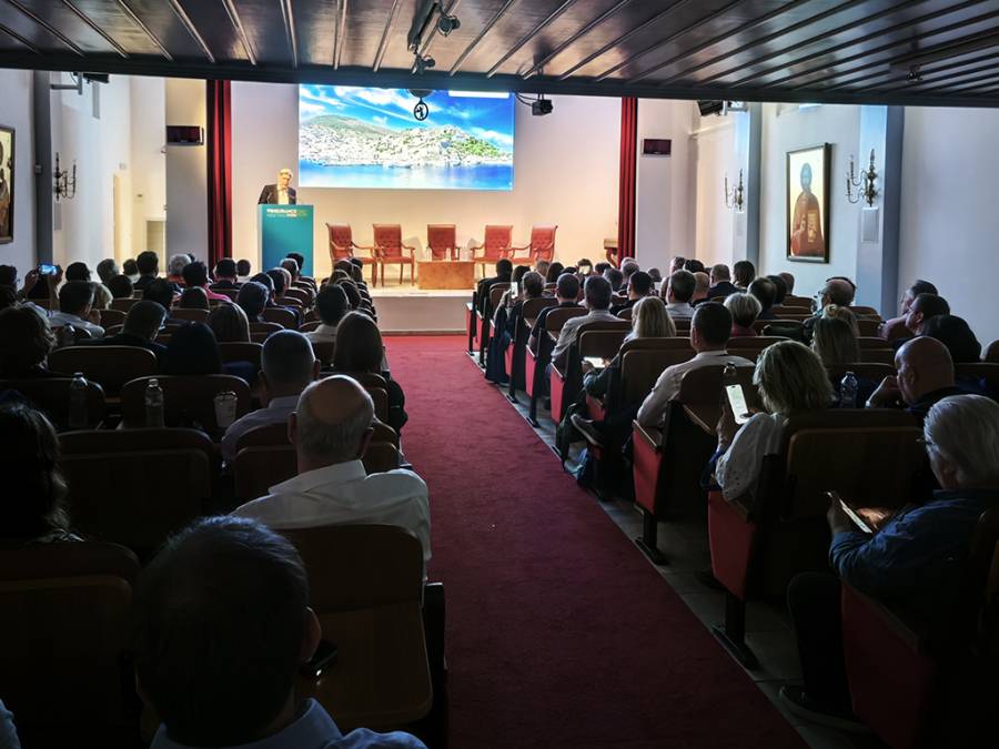 25th Hydra Insurance Meeting: Κλάδος υγείας: Η κυβέρνηση καλείται να βρει λύση