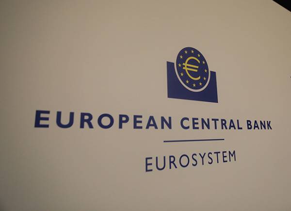 ΕΚΤ: Αύξησε τα επιτόκια κατά 0,25%