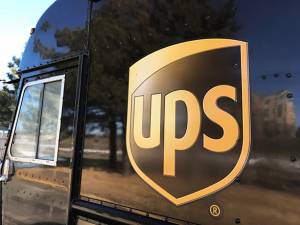 UPS: Ζημίες και πτώση των εσόδων για το α' τρίμηνο