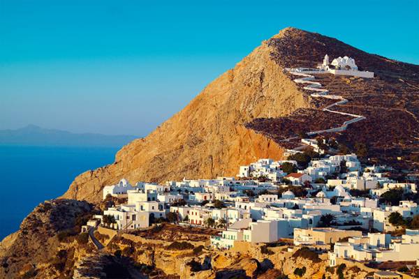 ΑΔΜΗΕ: Η Φολέγανδρος συνδέθηκε με το ηπειρωτικό ηλεκτρικό σύστημα