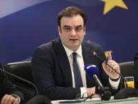 Κ. Πιερρακάκης: «Το πλεόνασμα θα είναι πάνω από τον στόχο - Ο επιπλέον δημοσιονομικός χώρος θα επιστρέψει στους πολίτες»