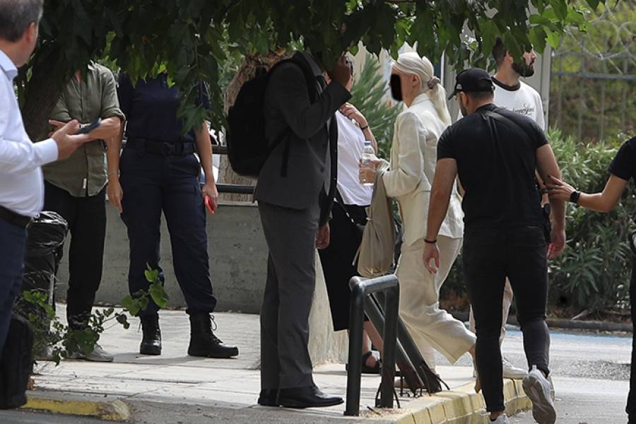 Στη φυλακή οι δύο γιατροί για τον θάνατο του Γιώργου Μαζωνάκη - Τι υποστήριξαν στις απολογίες τους
