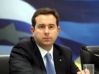 Μηταράκης: Από σήμερα οι μεταφορές σε κλειστές δομές στη Μαλακάσα και τις Σέρρες