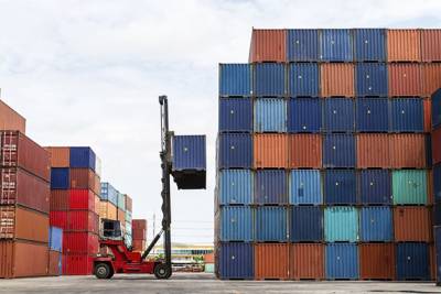 Ευρωζώνη: Συρρικνώθηκε το εμπορικό πλεόνασμα, αυξήθηκαν οι εισαγωγές