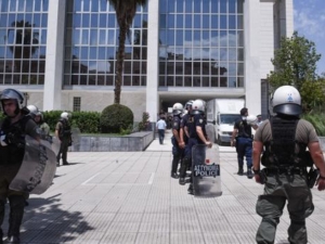 Ισόβια για τον Ρουπακιά και 13 χρόνια φυλακή για το Διευθυντήριο της Χ.Α. πρότεινε η εισαγγελέας