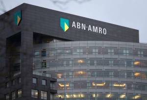 ABN Amro: Υπετριπλάσια των εκτιμήσεων κέρδη το τελευταίο τρίμηνο του 2022