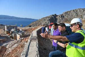 Χαρδαλιάς από Ύδρα: 10,9 εκατ. από την Περιφέρεια για την αναβάθμιση των υποδομών του νησιού