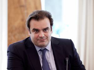Πιερρακάκης: Απόδειξη της έμπρακτης εμπιστοσύνης στην ελληνική οικονομία η αύξηση της συμμετοχής της Unicredit στην Alpha Bank Γ. Στουρνάρας: Πολύ θετική εξέλιξη