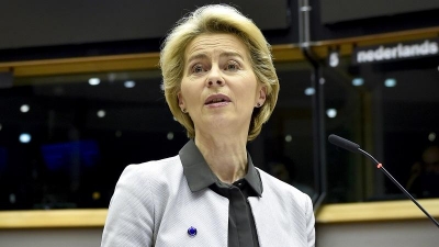 Αποχώρησε εσπευσμένα από τη Σύνοδο Κορυφής η Ούρσουλα φον ντερ Λάιεν για να μπει και πάλι σε καραντίνα