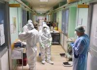 8.214 νέα κρούσματα κορωνοϊού και 63 θάνατοι σήμερα στη χώρα