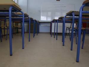 Άνοιγμα σχολείων με δίωρη στάση εργασίας της ΟΛΜΕ τη Δευτέρα