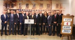 Optima bank: «Χτύπησε» το καμπανάκι για την έναρξη της σημερινής συνεδρίασης στο Χ.Α.