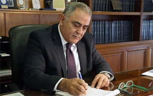 Γ. Χατζηθεοδοσίου, πρόεδρος ΕΕΑ: « Η κυβέρνηση ή πρέπει να στηρίξει τις επιχειρήσεις ή να φροντίσει να επαναλειτουργήσουν άμεσα
