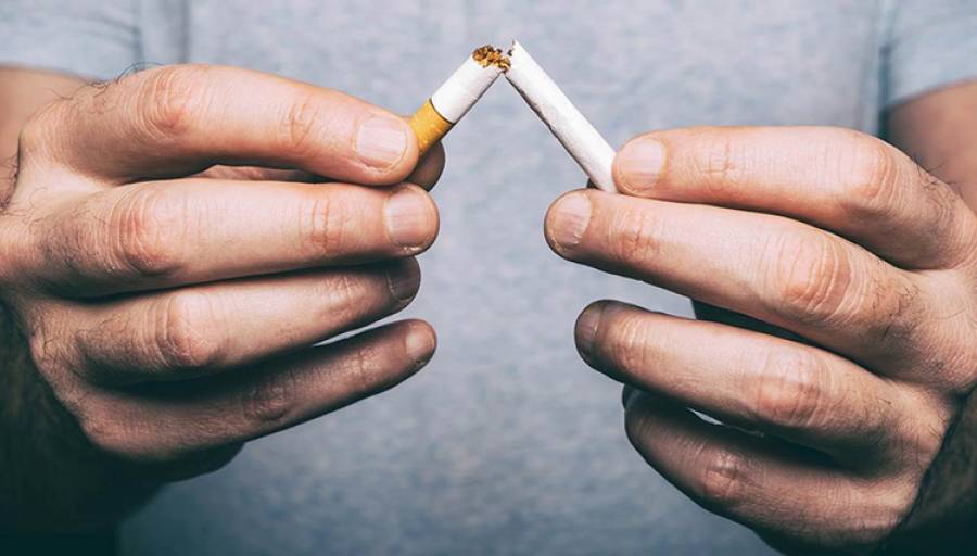 Όποιος κόβει το τσιγάρο πριν τα 35, είναι σαν να μην κάπνισε ποτέ